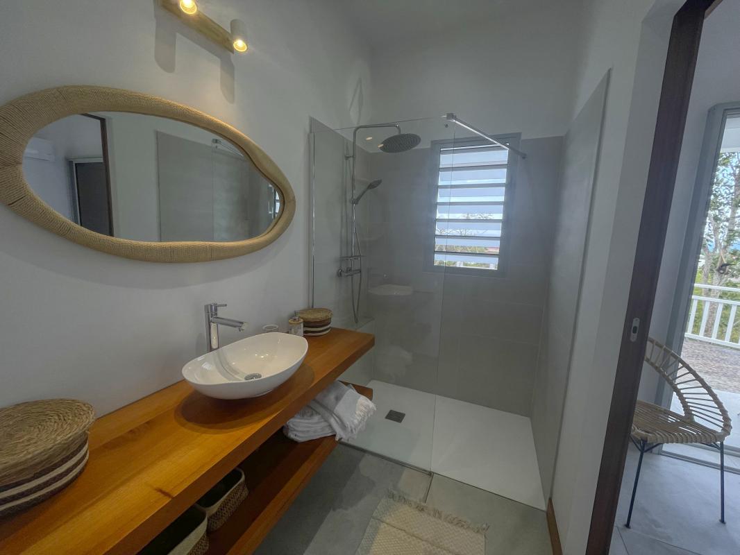 33.Location villa piscine vue mer Saint François Guadeloupe_Chambre 4